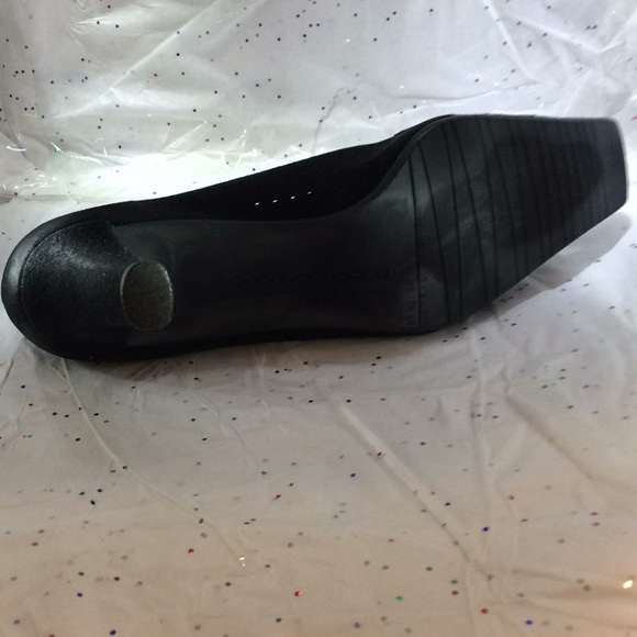 Stewart Wiseman black suede pumps 91/2” - Picture 7 of 8